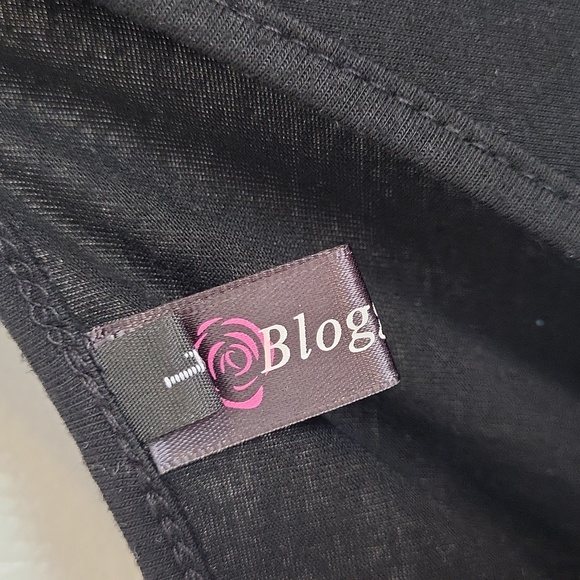 Black Flowy Tank Top Large - Picture 2 of 6